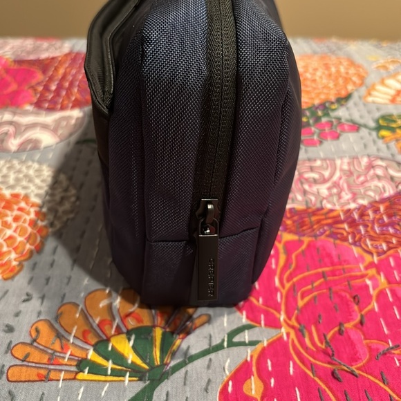 CREPIER BELTMONT TOILETRY BAG - Picture 4 of 8